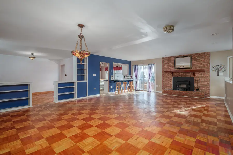 16535 Plank Rd, Union Grove, WI 53182 - Image #3