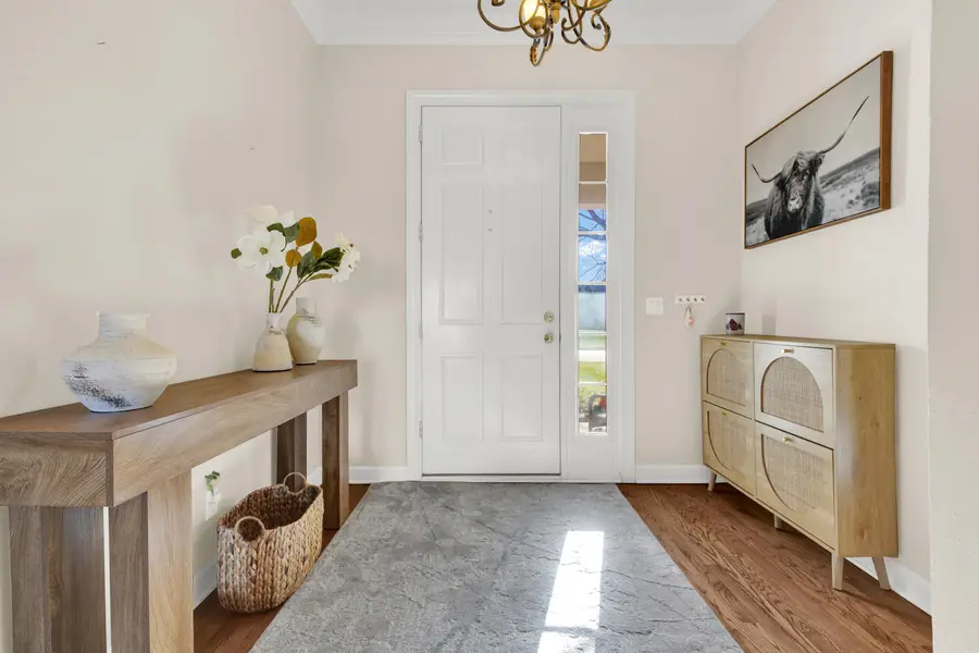 W233N3088 Oakmont Ct, Pewaukee, WI 53072 - Image #3