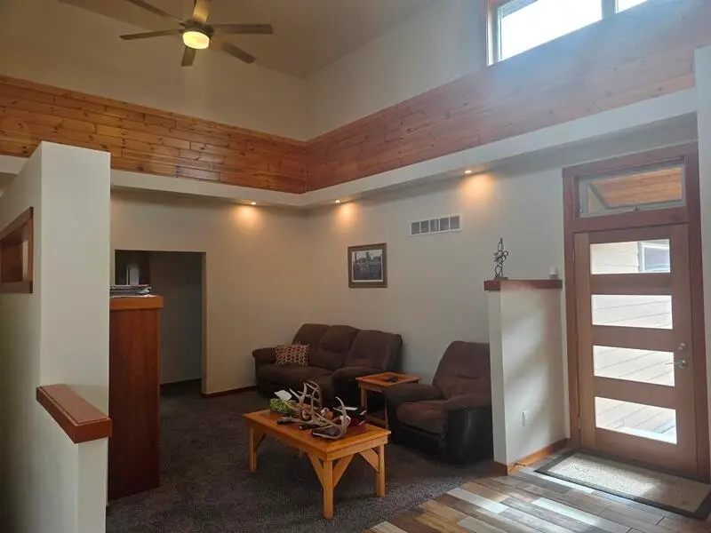 576 Trail Ridge Ln, Plymouth, WI 53073 - Image #3