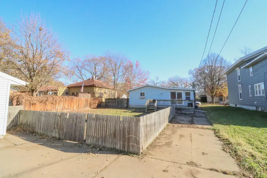 231 Avon St, La Crosse, WI 54603 - Image #2