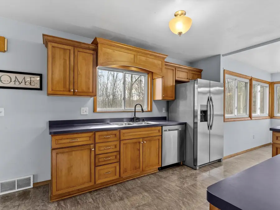 W6331 Westwind Rd, Plymouth, WI 53073 - Image #3