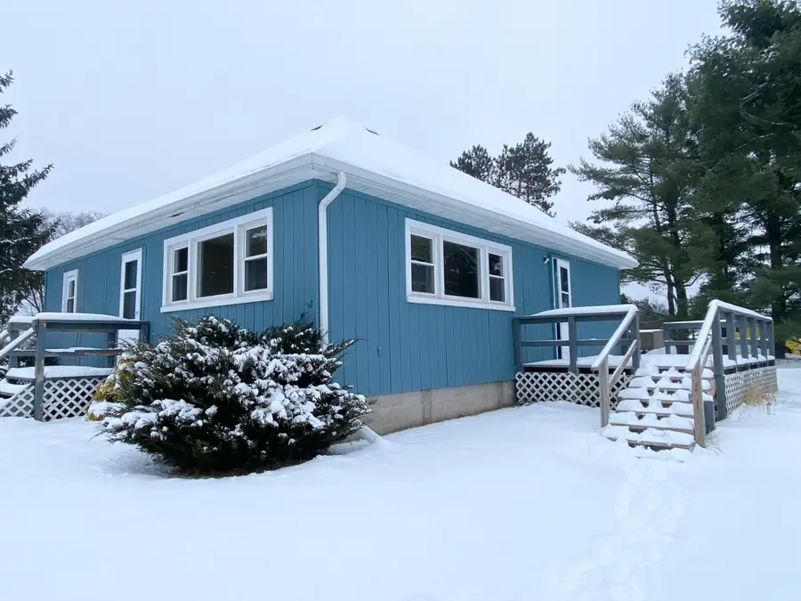 210 S Oak St, Crivitz, WI 54114 - Image #3