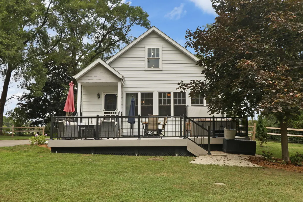 9105 Gittings Rd, Mount Pleasant, WI 53406 - Image #1