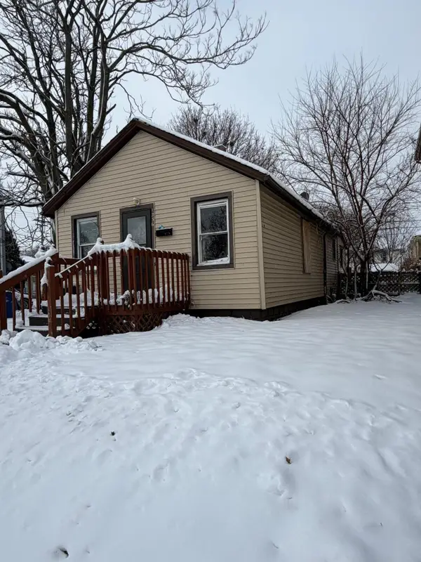 1236 Villa St, Racine, WI 53403