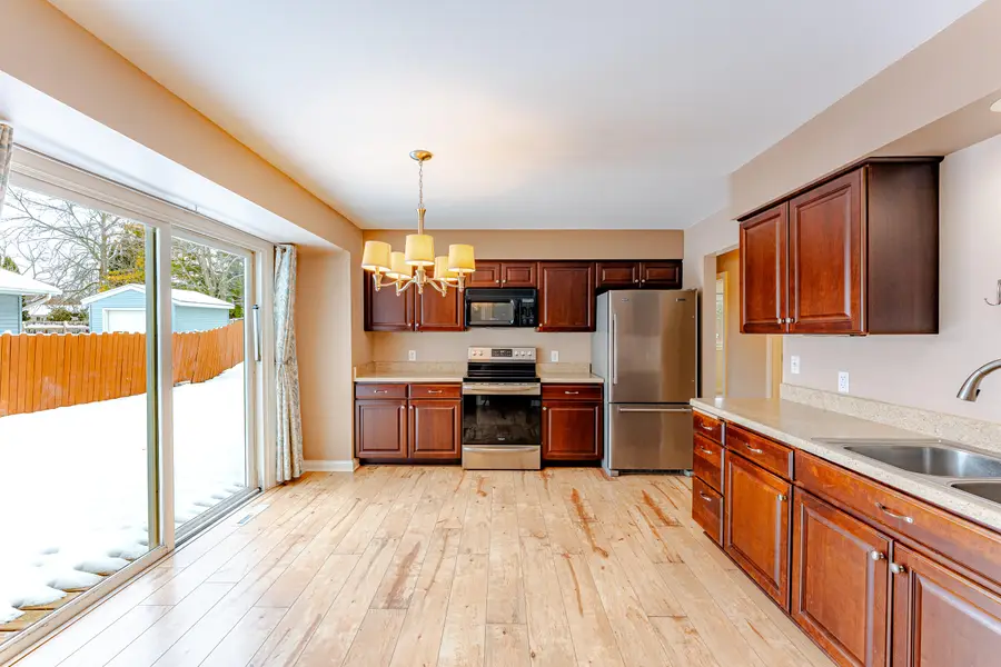 3740 S 11th St, Sheboygan, WI 53081 - Image #2