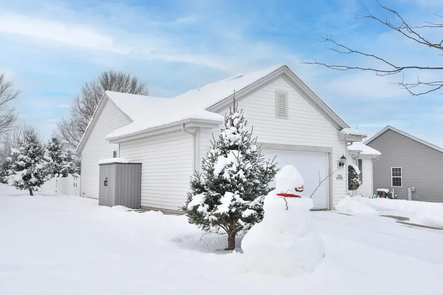 W205N17365 Spring Ridge Dr, Jackson, WI 53037 - Image #3