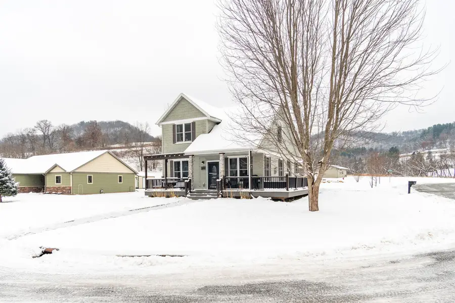 100 Creekside Ct, Coon Valley, WI 54623 - Image #2