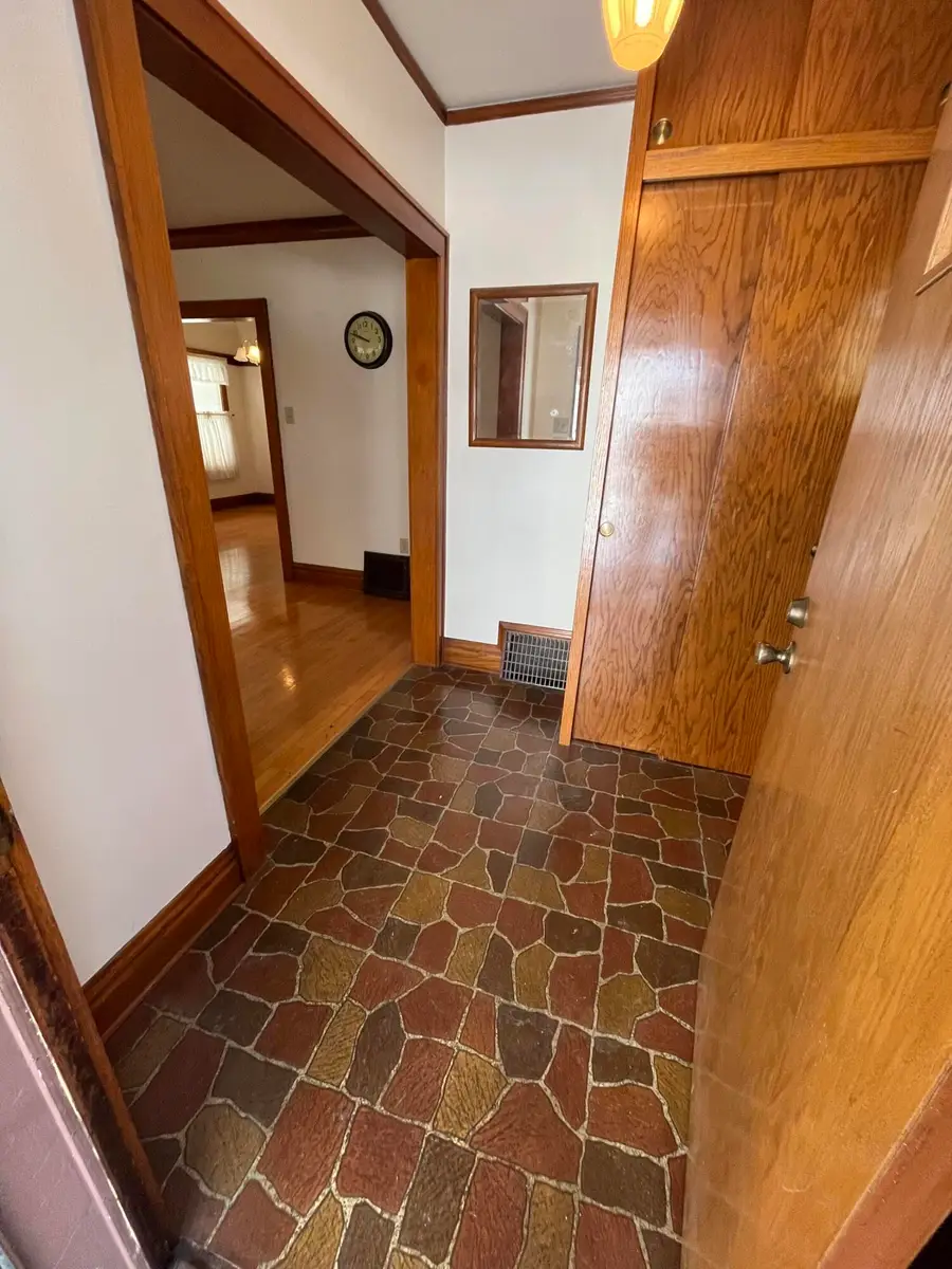 3711 W Orchard St, Milwaukee, WI 53215 - Image #2