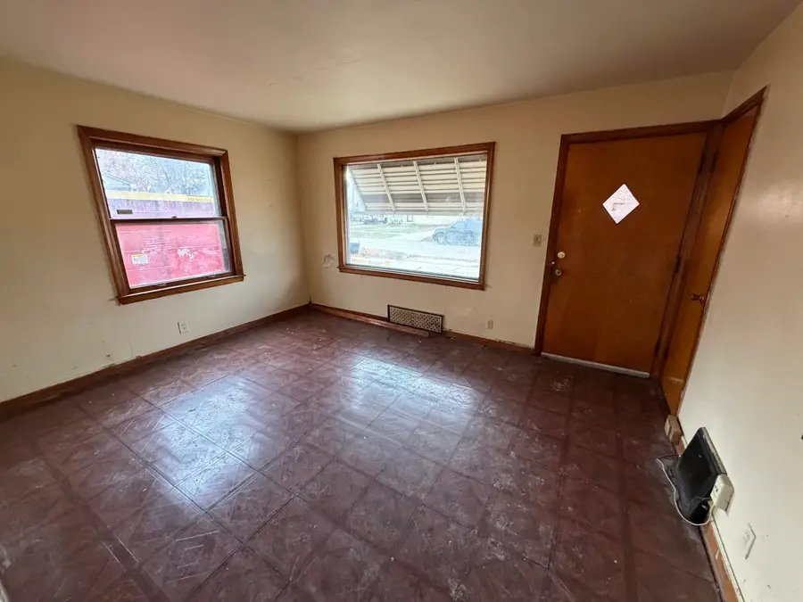 5318 N 61st St, Milwaukee, WI 53218 - Image #3