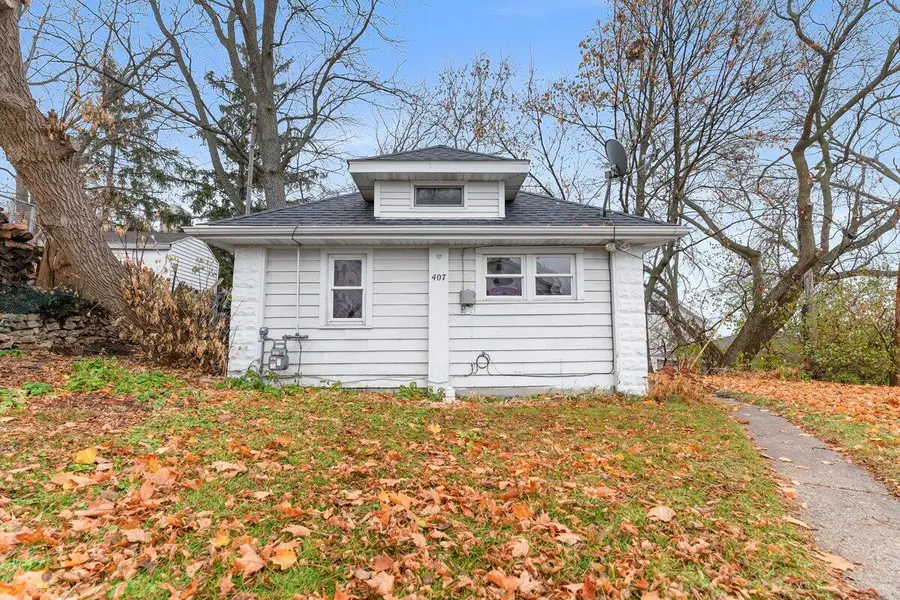 407 Greenwood Ave, Waukesha, WI 53188 - Image #2