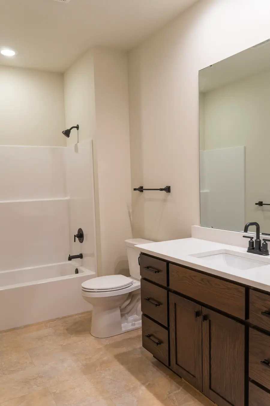 621 Johnson Pl, Onalaska, WI 54650 - Image #3