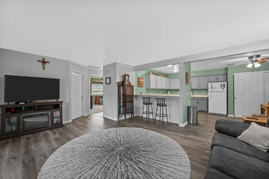 4835 Easy St, Delafield, WI 53029 - Image #2