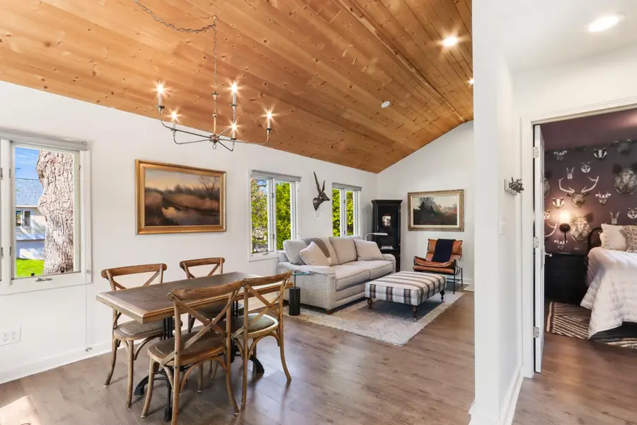 44 Oakwood St, Williams Bay, WI 53191 - Image #2