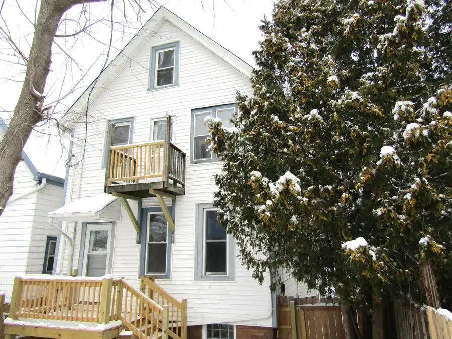 1711 E Belleview Pl, Milwaukee, WI 53211 - Image #2
