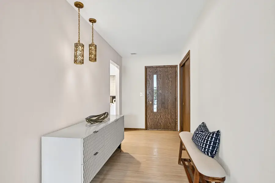 7711 N Van Dyke Rd, Fox Point, WI 53217 - Image #2