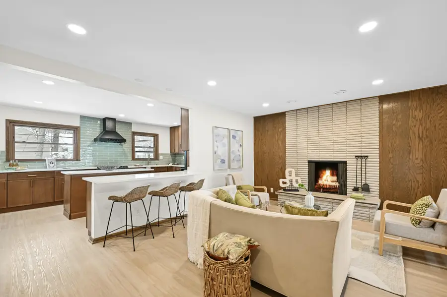 7711 N Van Dyke Rd, Fox Point, WI 53217 - Image #3