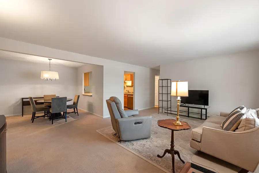 149 Linden Ln, Thiensville, WI 53092 - Image #2