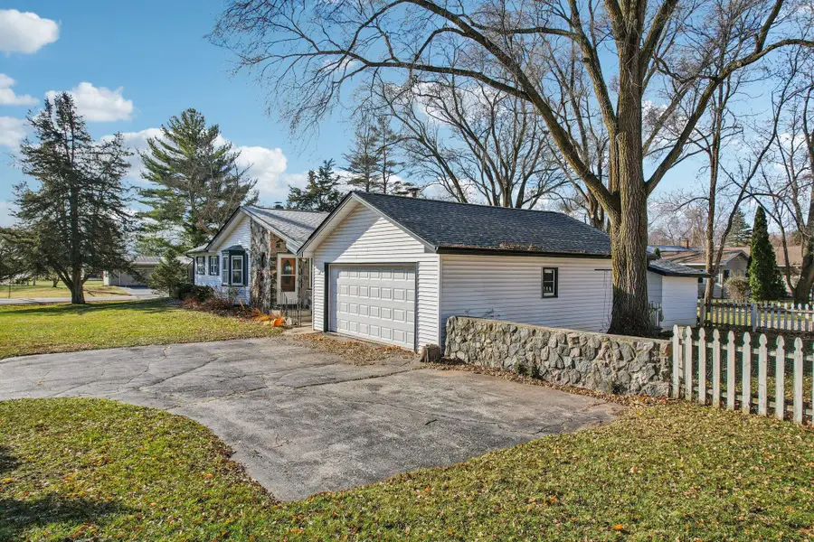 223 S Sherman St, Eagle, WI 53119 - Image #3