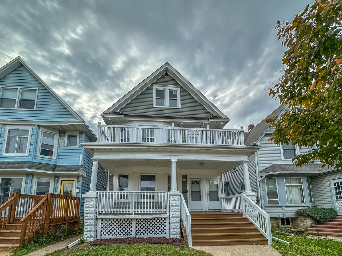 1221 S 72nd St, West Allis, WI 53214 - Image #1