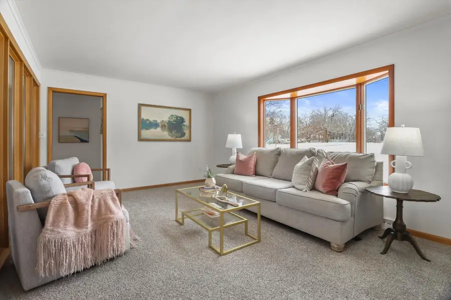 815 Parkview Ln, Mukwonago, WI 53149 - Image #3