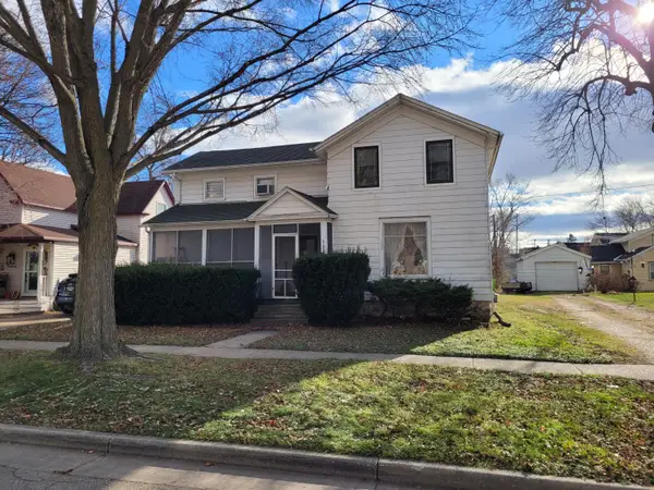 608 E Washington St, Delavan, WI 53115