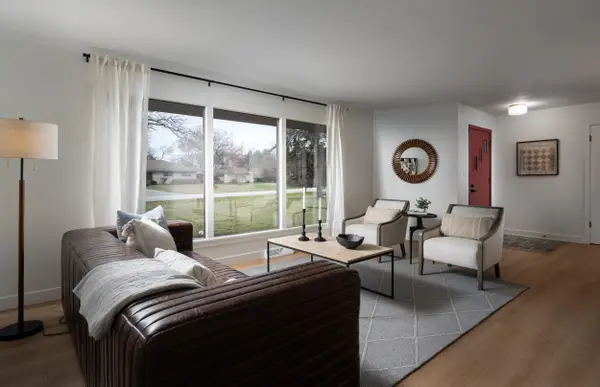 4085 Brook Ln, Brookfield, WI 53005