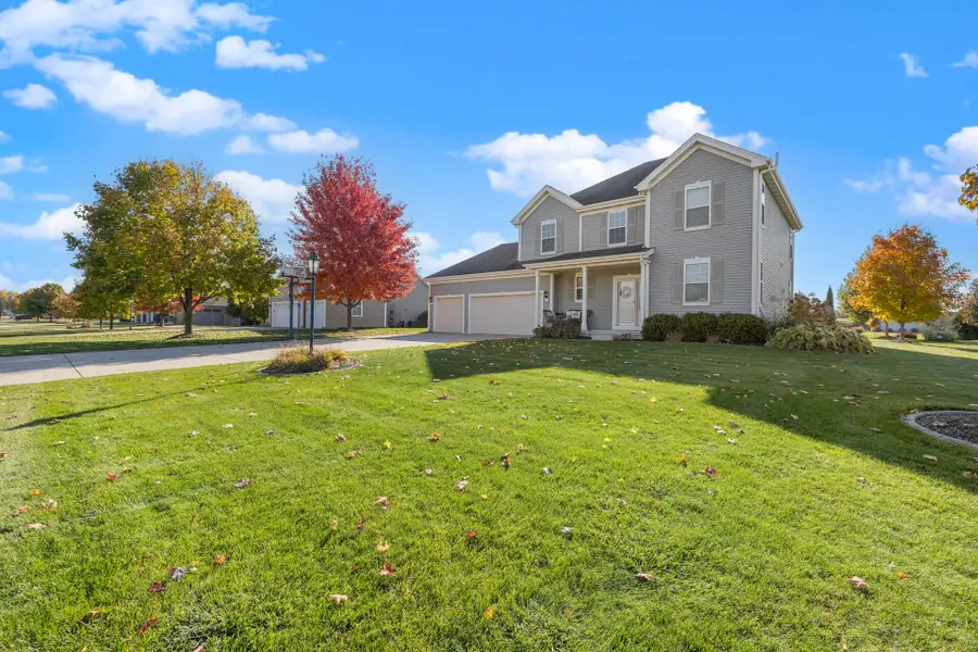 N42W22833 Beacon Ct, Pewaukee, WI 53072 - Image #3