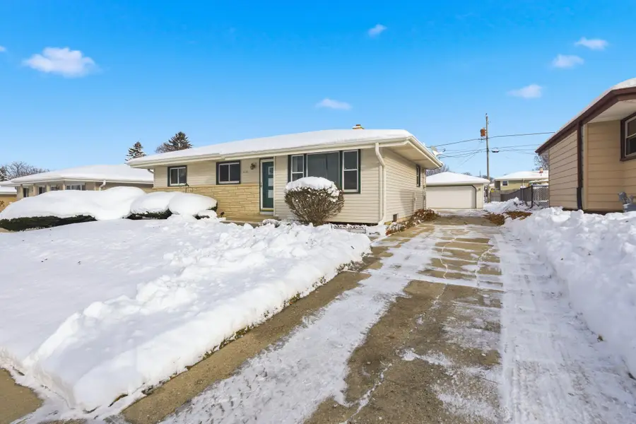 6026 S Pennsylvania Ave, Cudahy, WI 53110 - Image #2