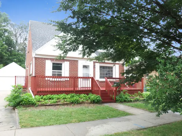 1617 S 88th St, West Allis, WI 53214