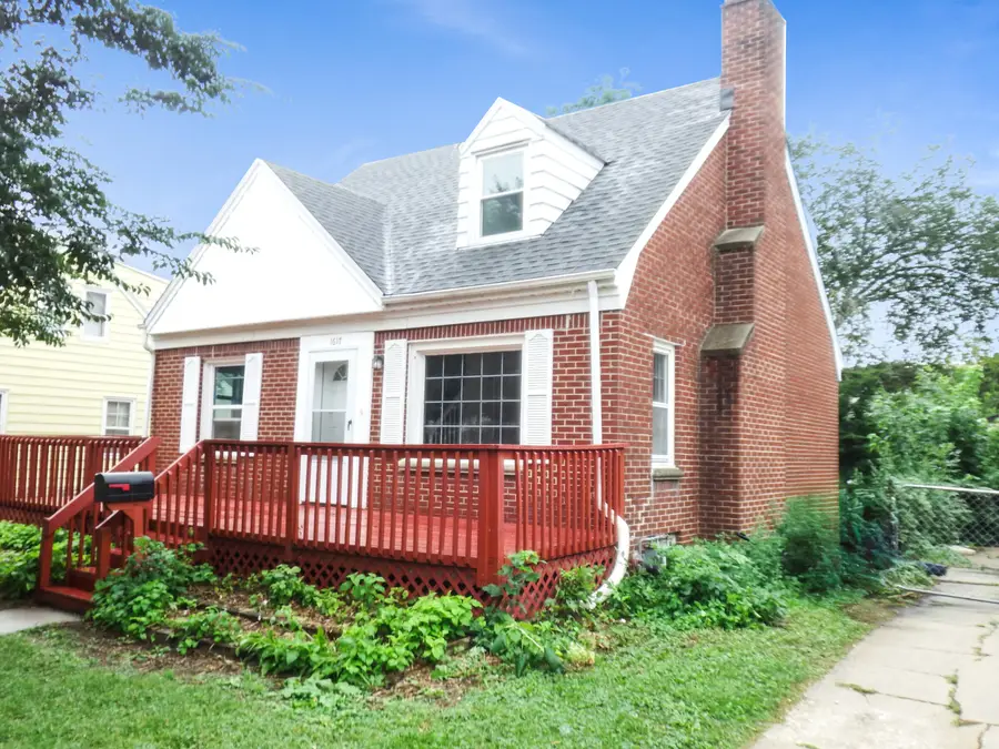 1617 S 88th St, West Allis, WI 53214 - Image #3