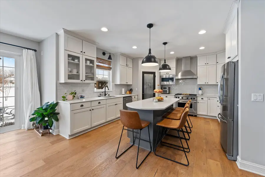 W47N849 Bobolink Ave, Cedarburg, WI 53012 - Image #3