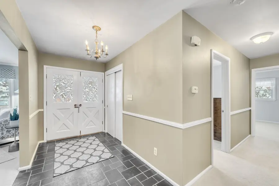 9033 N Seneca Rd, Bayside, WI 53217 - Image #3