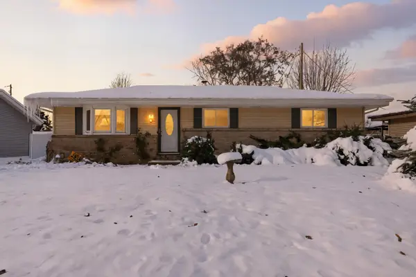 4339 S 49th St, Greenfield, WI 53220