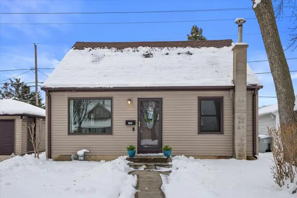 3939 S 5th Pl, Milwaukee, WI 53207