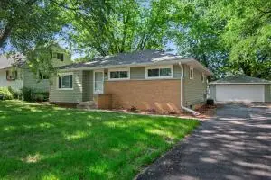 5222 W Hemlock Rd, Milwaukee, WI 53223 - Image #2