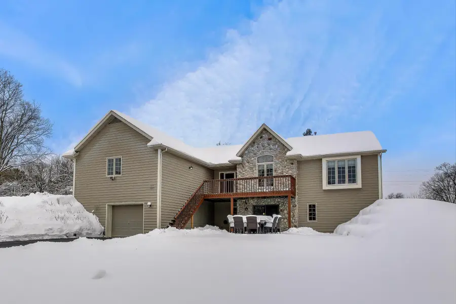 W312S8869 Cherokee Pass, Mukwonago, WI 53149 - Image #3