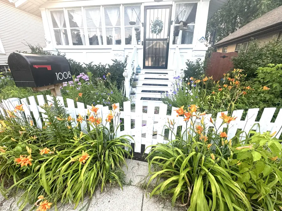 1008 71st St, Kenosha, WI 53143 - Image #2