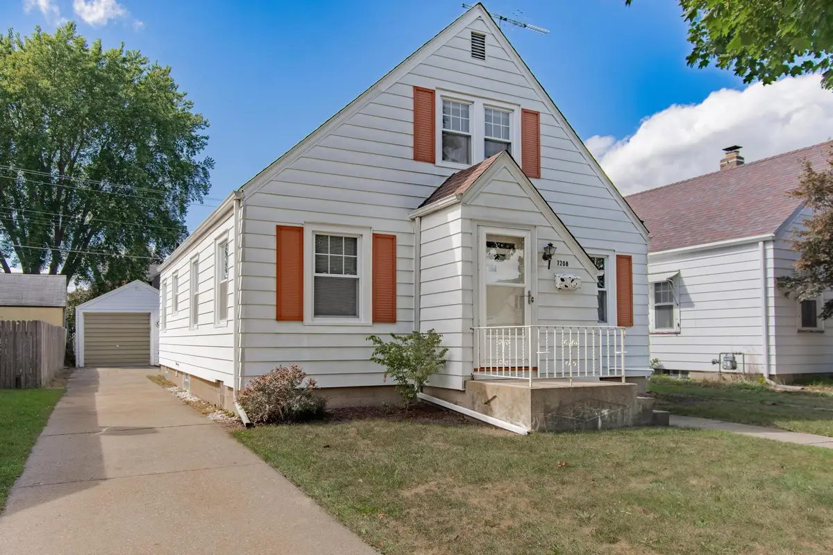7208 33rd Ave, Kenosha, WI 53142 - Image #1