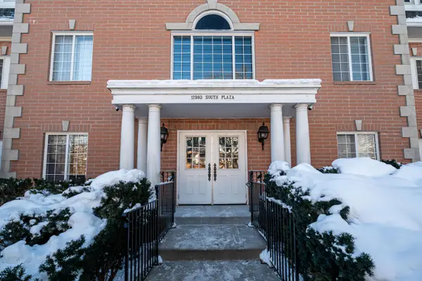 12980 W Bluemound Rd, Elm Grove, WI 53122