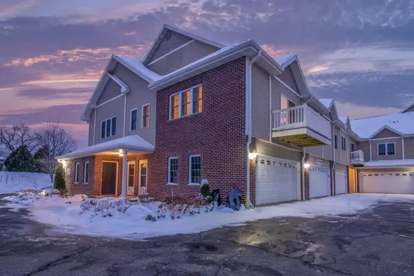 327 E Clay St, Whitewater, WI 53190