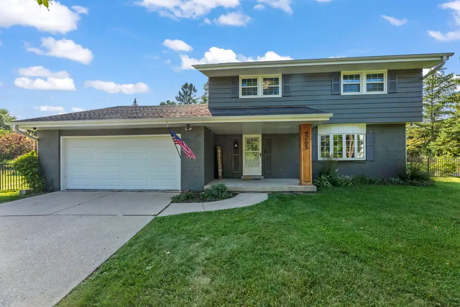 4265 Williams Ct, Brookfield, WI 53045 - Image #3