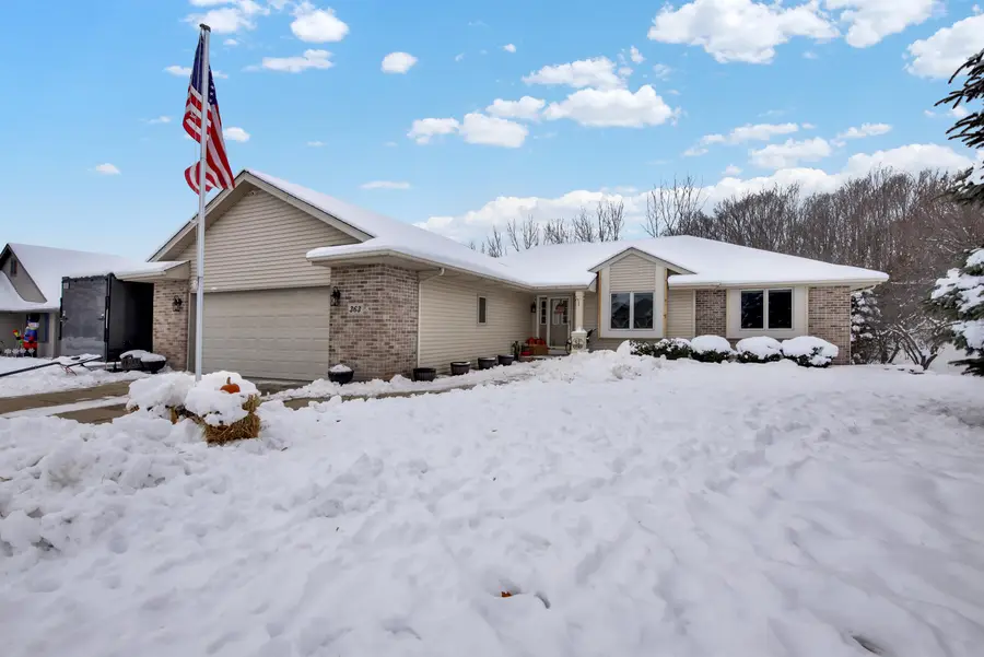363 Hickory Dr, Fredonia, WI 53021 - Image #2