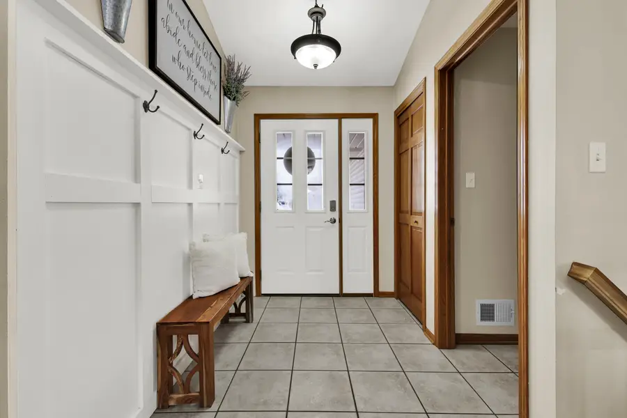 363 Hickory Dr, Fredonia, WI 53021 - Image #3