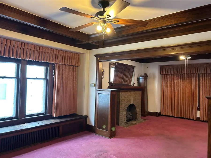 2206 W Keefe Ave, Milwaukee, WI 53206 - Image #2