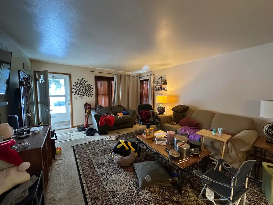 410 Dodie Dr, Waukesha, WI 53189 - Image #3