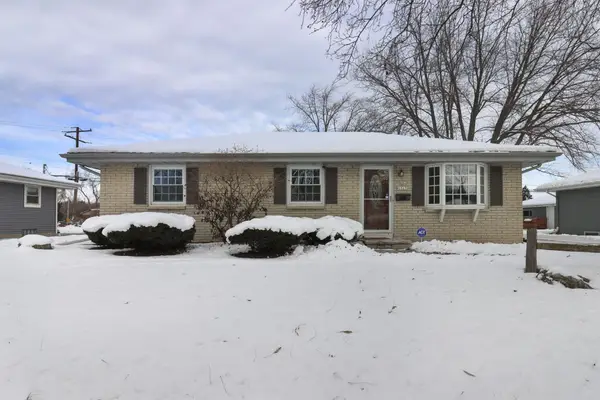 N84W15170 Knoll Ter, Menomonee Falls, WI 53051