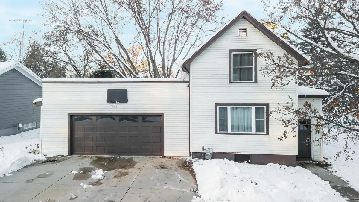 424 Fremont St, Plymouth, WI 53073 - Image #1