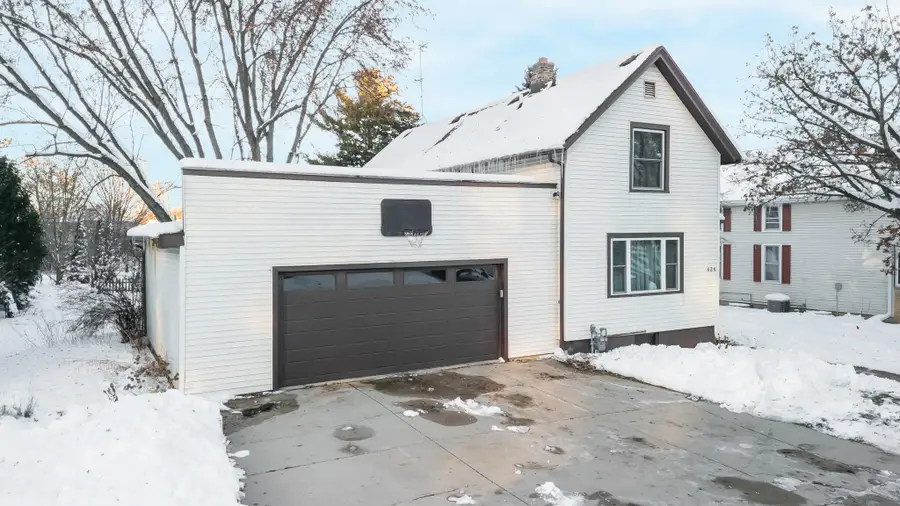 424 Fremont St, Plymouth, WI 53073 - Image #2