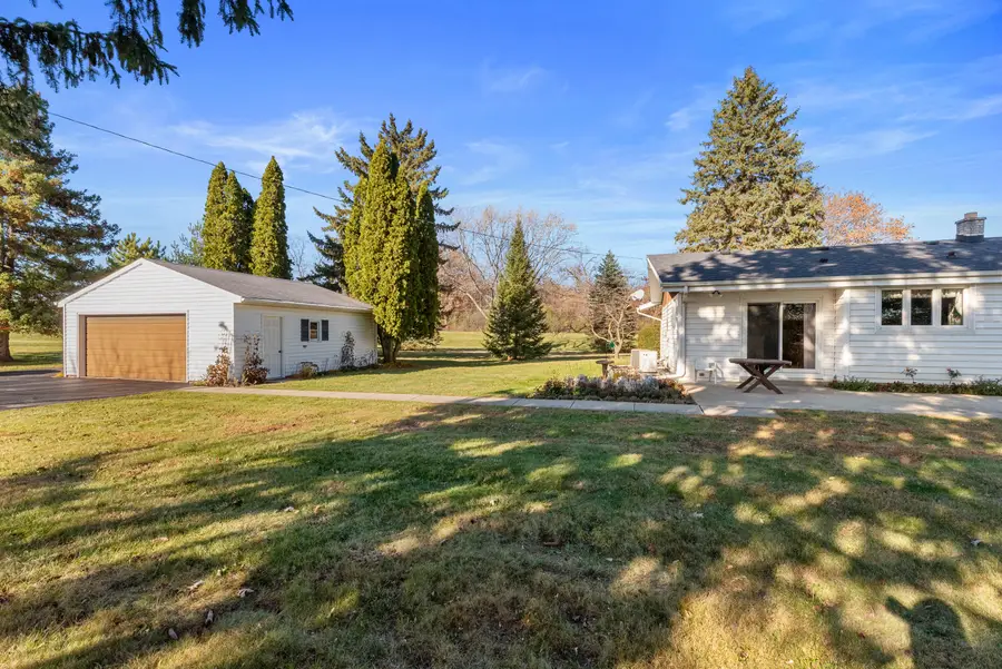 25919 Durand Ave, Kansasville, WI 53139 - Image #3