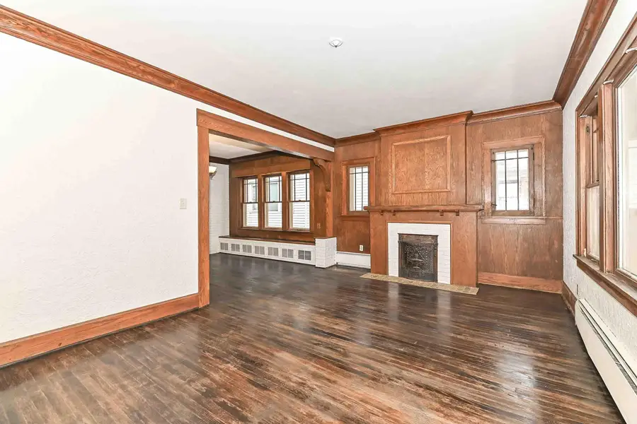 1516 Monroe Ave, Racine, WI 53405 - Image #2